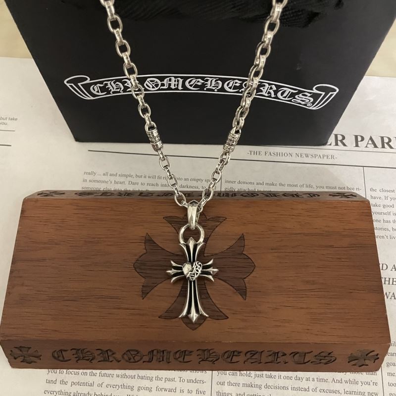 Ch**me He**ts necklaces
